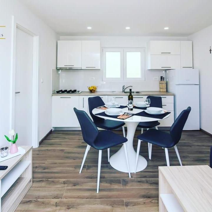ביוגראד נה מורו Luxury Mobile Homes Liza מראה חיצוני תמונה